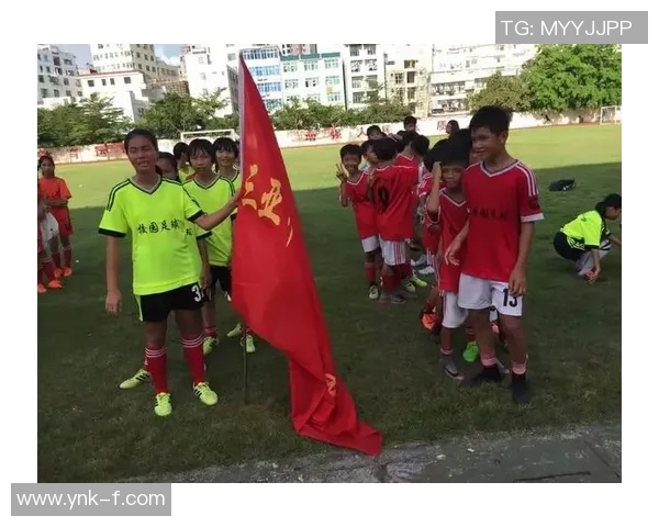 上海网球队在欧锦赛中的逆袭之旅展现拼搏精神与团队力量 上海网球队在欧锦赛中的逆袭之旅展现拼搏精神与团队力量