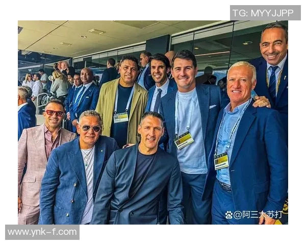 外国明星热议足球巨星背后的故事与影响力分析 外国明星热议足球巨星背后的故事与影响力分析