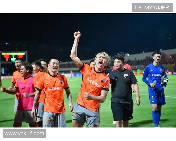 深圳足球队个人能力分析与战术配合的深度探讨 深圳足球队个人能力分析与战术配合的深度探讨